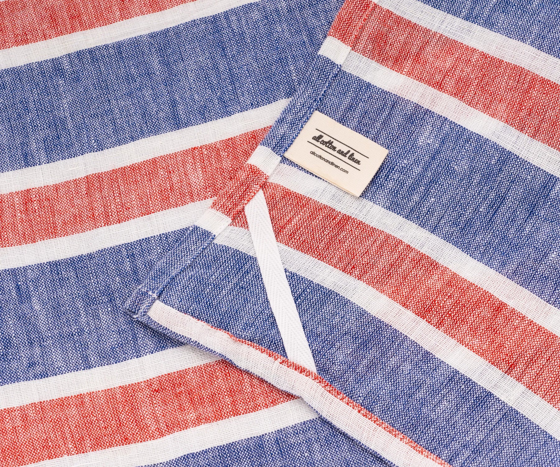 Pair of patriotic stripe linen towels, 18x28 inches – absorbent eco-friendly dish towels for daily cooking tasks.