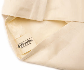 Fitted cotton sheet designed for a perfect fit and luxurious comfort.