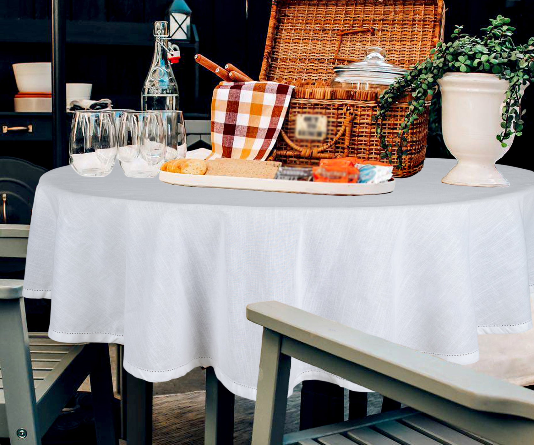 White Round Tablecloth for Weddings & Events | 100% Cotton