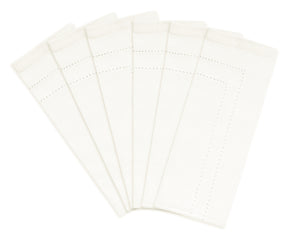 Beige and Ivory napkins cloth with a smooth texture, enhancing the dining experience.