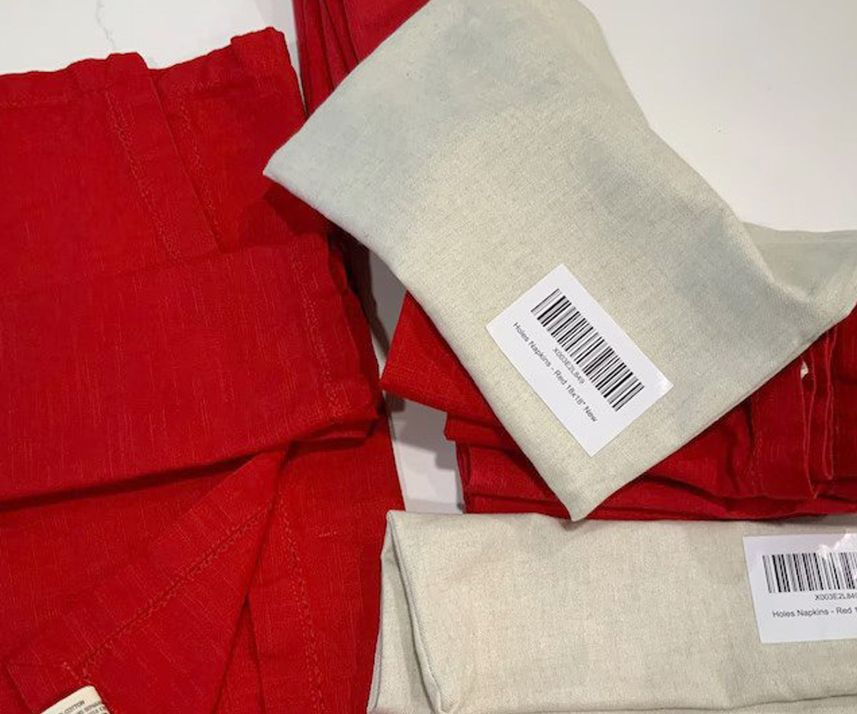 Elegant Red Cloth Napkins - Create a Festive Dining Atmosphere