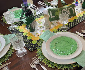 Set of Sage Green Dinner Napkins - Timeless Beauty for Your Table