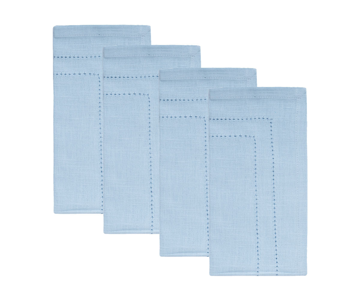 Versatile blue napkins, suitable for everyday use or special gatherings.