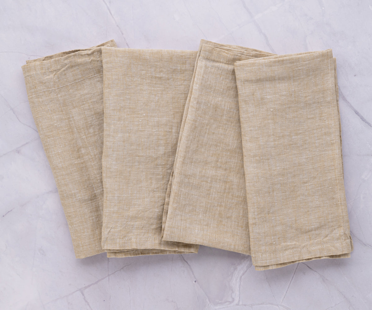 Cloth napkins set of 6, providing versatility for larger gatherings, enhancing your table arrangement.