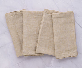 Cloth napkins set of 4, providing versatility for larger gatherings, enhancing your table arrangement.