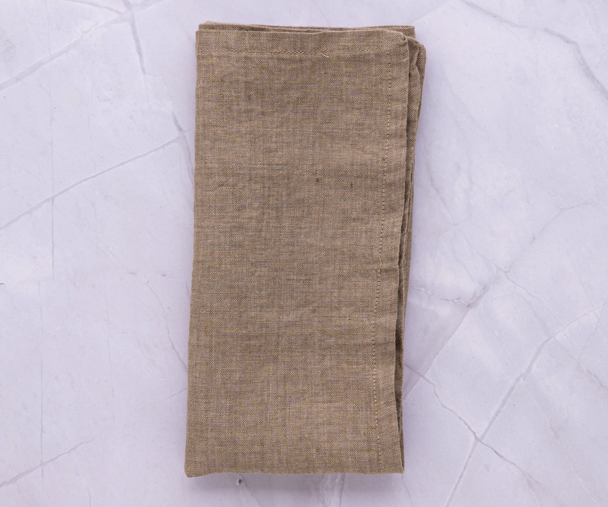 Reusable napkins, sustainable and eco-friendly, ensuring both style and environmental consciousness.