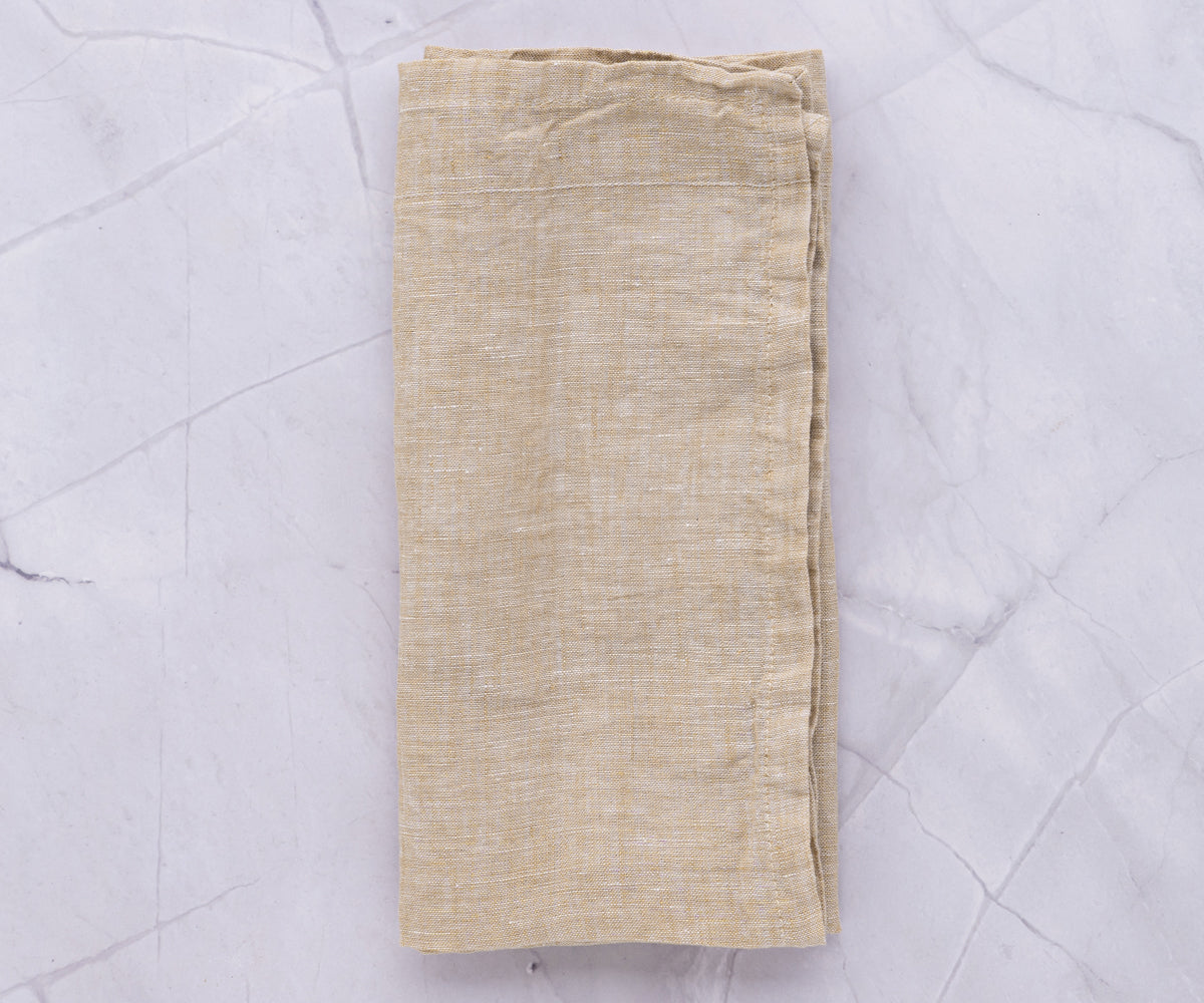 Wedding linen napkins, meticulously crafted for a graceful and formal touch on your special day.