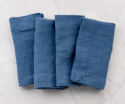Table setting with blue napkins