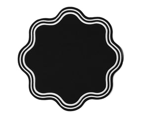 Black round cotton placemats with scalloped edges – washable table mats in bulk sets, perfect for everyday dining or elegant occasions.