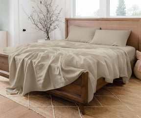 Natural linen bed sheet set in undyed 100% 100% European flax for organic, eco-friendly bedroom décor.