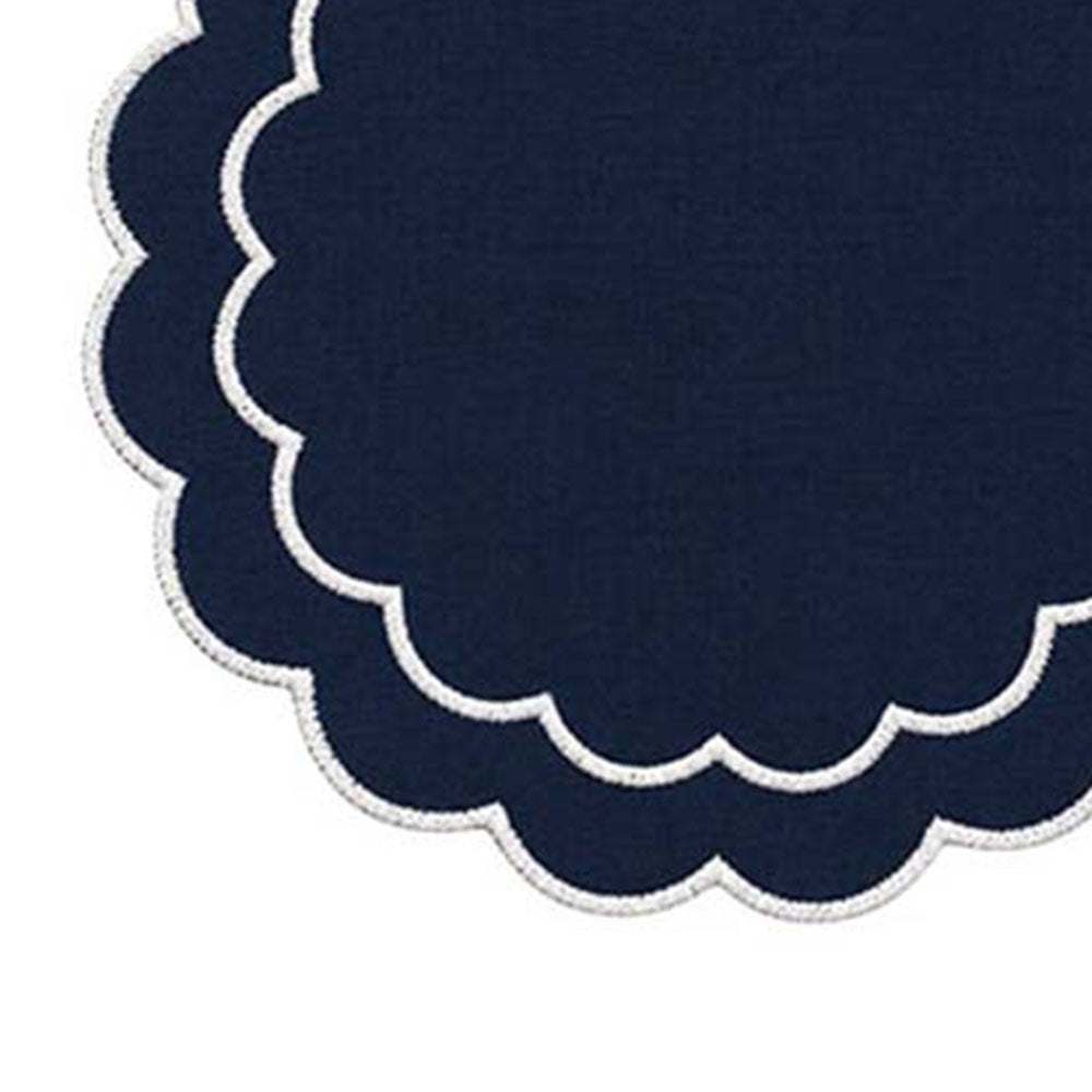 Scalloped edge placemats crafted from cotton for dining table decoration and entertaining