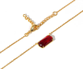 A beautiful gold necklace.