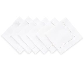 White napkins set of 6 are incredibly versatile and can be easily coordinated with a wide range of table linens
