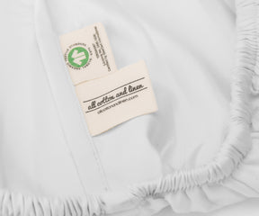 King fitted sheet cotton ensures a comfortable and snug fit for king-sized beds.