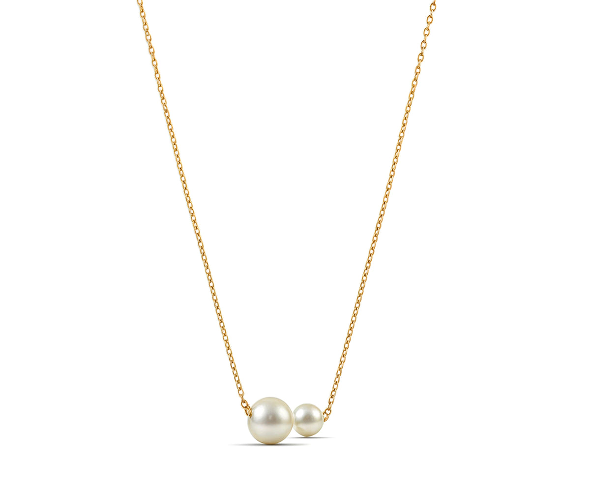 pearl pendant necklace