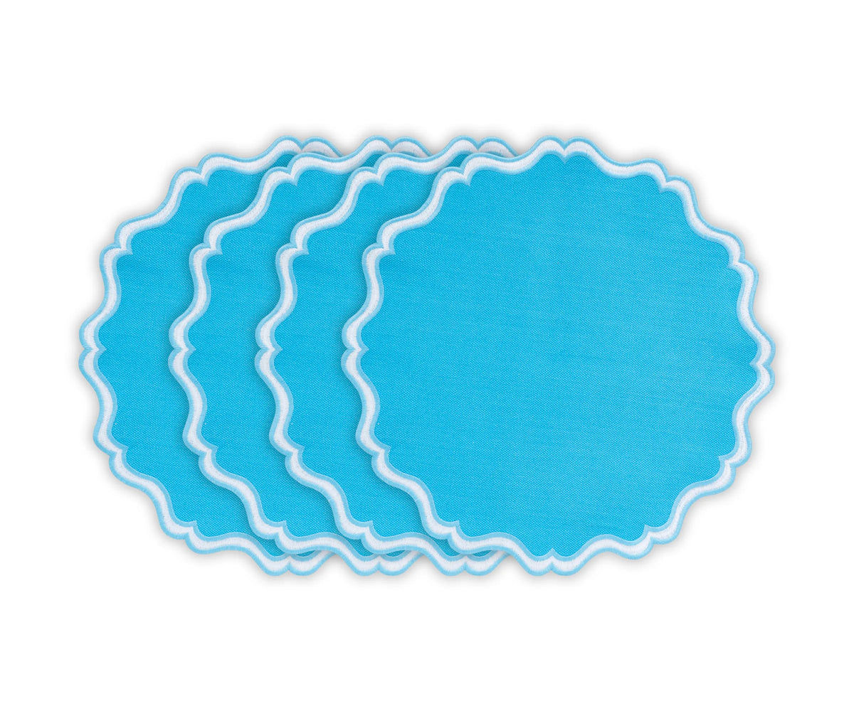 Turquoise blue cotton round placemat with scalloped edge for dining table décor