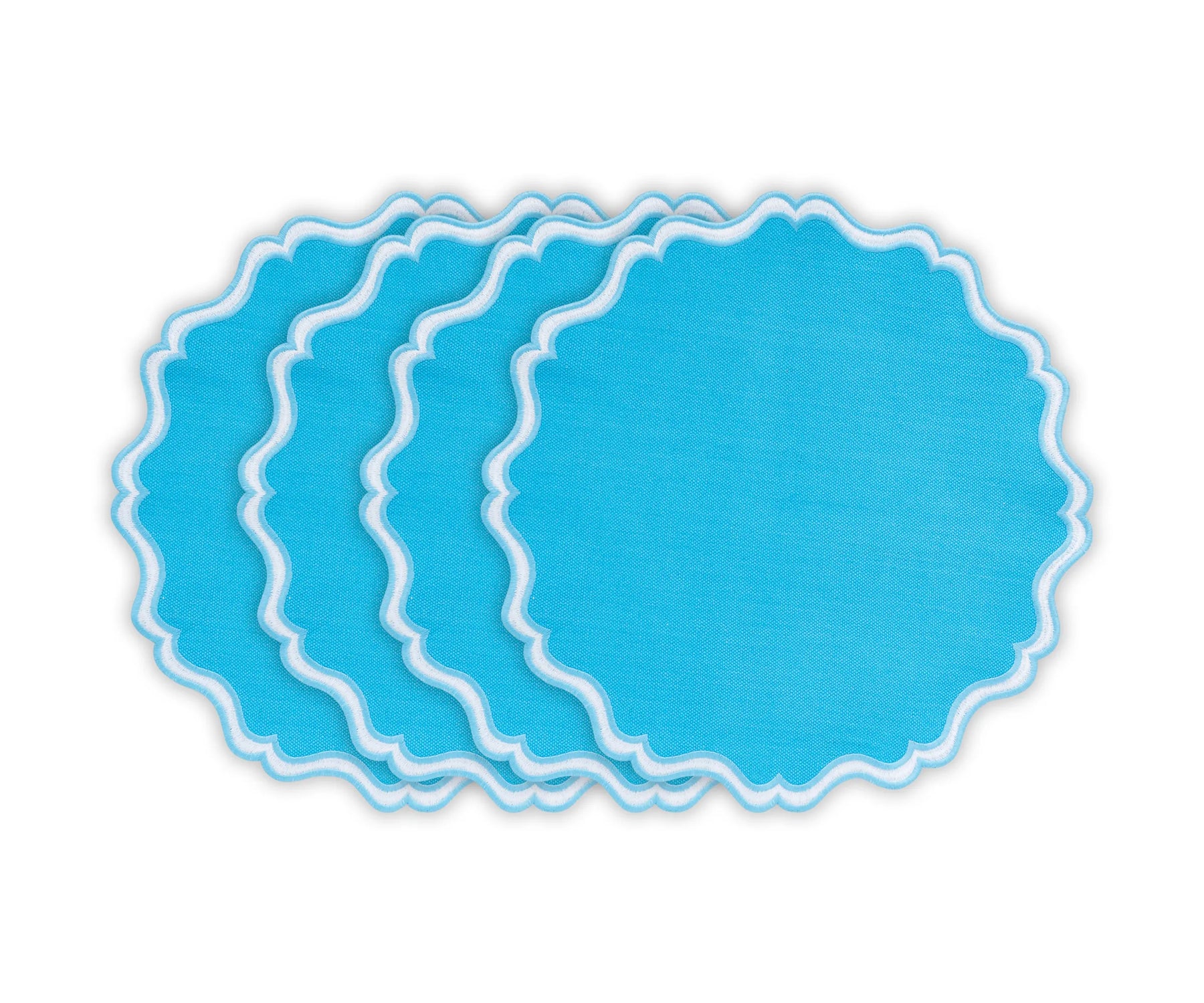 Turquoise blue cotton round placemat with scalloped edge for dining table décor