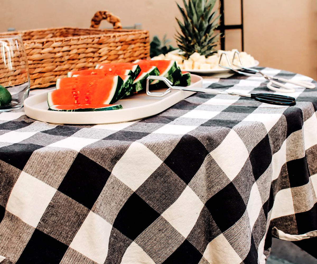 Black Tablecloths Black round tablecloths Black cloth tablecloth