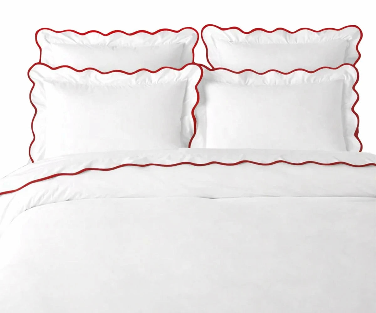 Red scallop duvet cover set in 100% cotton with elegant scalloped edges