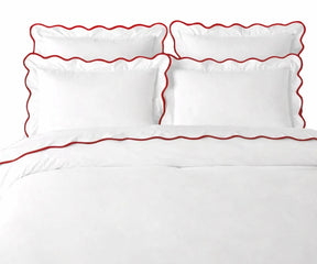 Red scallop duvet cover set in 100% cotton with elegant scalloped edges