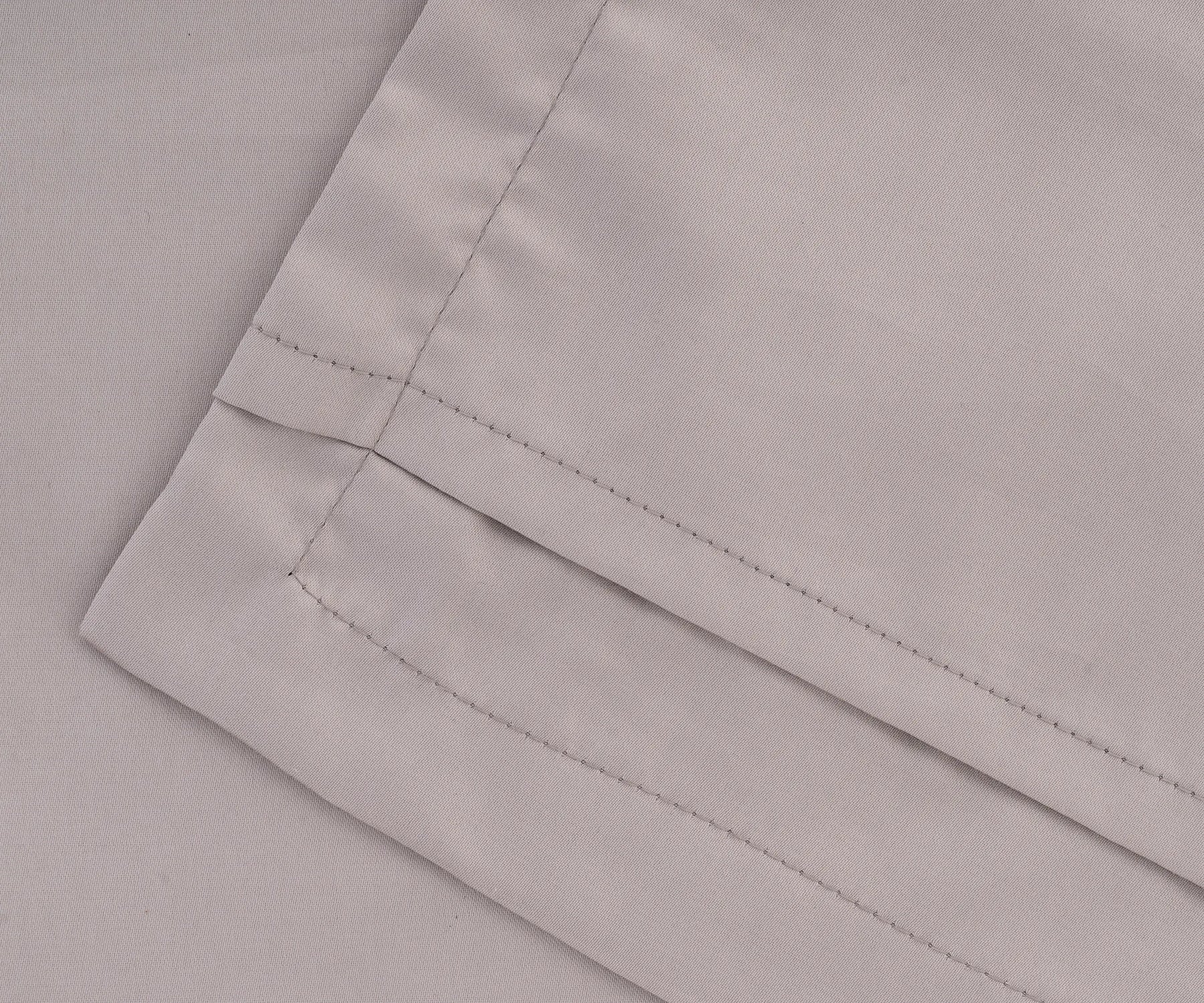 Soft and smooth 400-thread count brown cotton pillow cases, breathable and cozy, ideal for everyday use and stylish bedroom décor