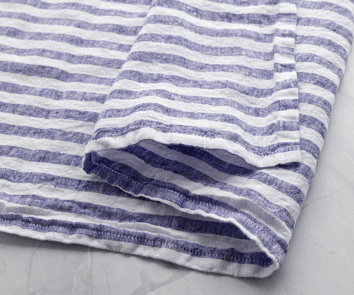 Elevate your bathing experience with our exquisite 100% linen towels, crafted for unparalleled luxury and comfort in your bathroom retreat.