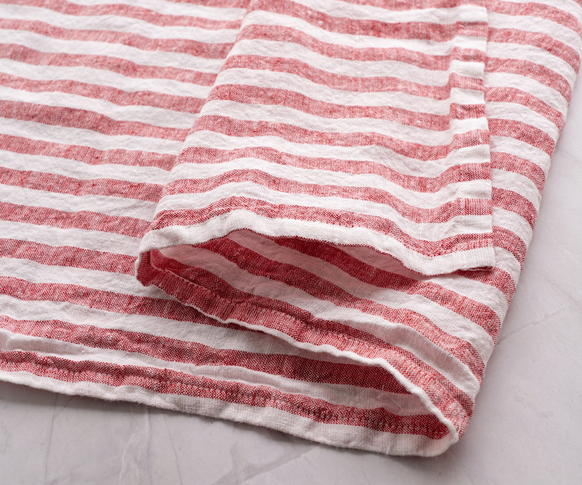 Unwind in the embrace of our luxury absorbent linen towels, where quality meets sophistication, creating a haven of relaxation and refinement.