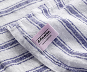 Impress your guests with the understated luxury of our guest towels, meticulously designed for both style and comfort.