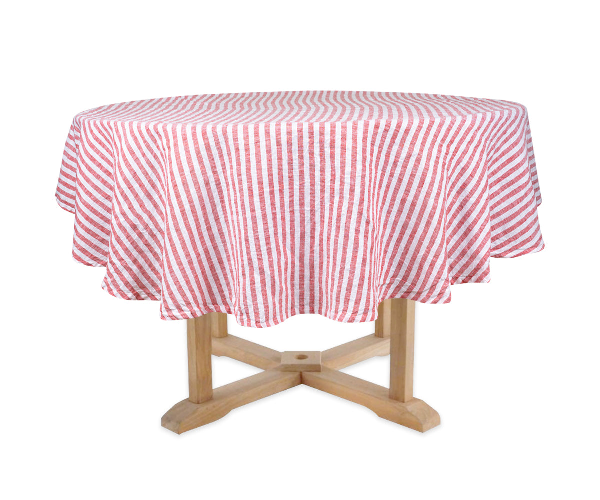 A stylish dining tablecloth for family gatherings.