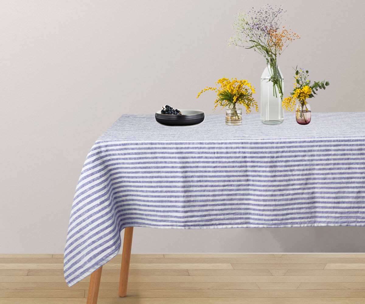 Classic stripe design makes this linen tablecloth an ideal choice for weddings, adding elegance and style to your event.