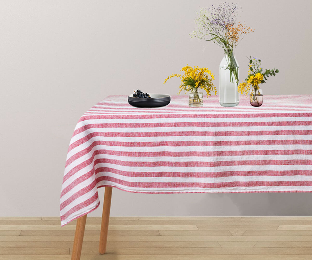 Rectangle linen tablecloth in a versatile red color.