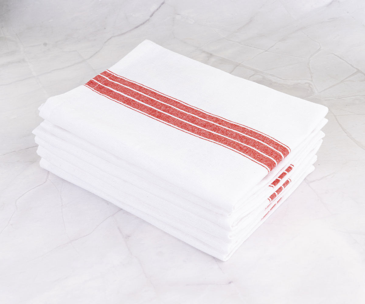 Set of 6 white cloth napkins, versatile and chic, provides an essential foundation for any table arrangement.