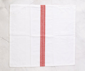 Chic striped napkins, with their contemporary design, infuse a sense of sophistication into your dining decor.