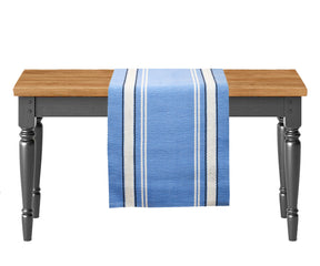 White table runner for a charming farmhouse dining setting.
