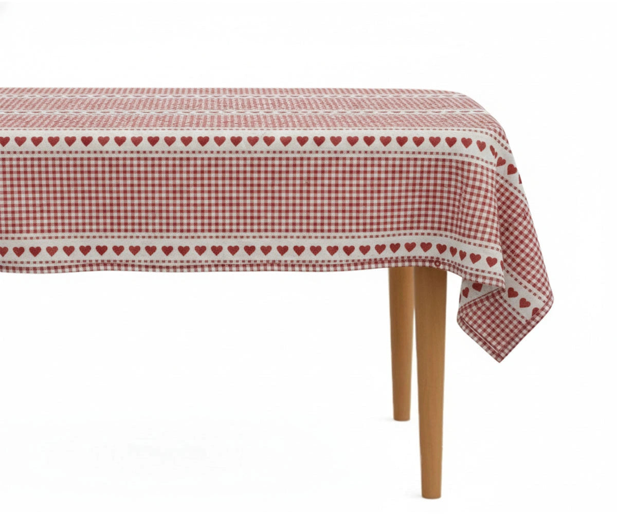 Red checkered tablecloth with heart border for dining table