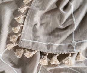 tassel-checked  cloth tablecloths are perfect for rustic or modern table settings