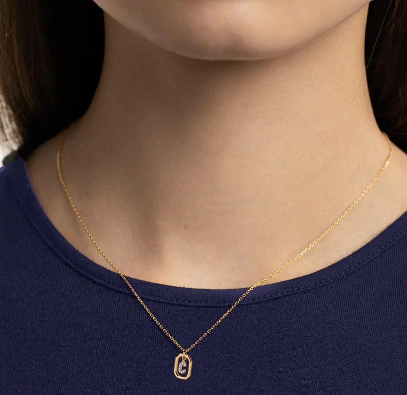 Personalized C initial necklace in yellow gold