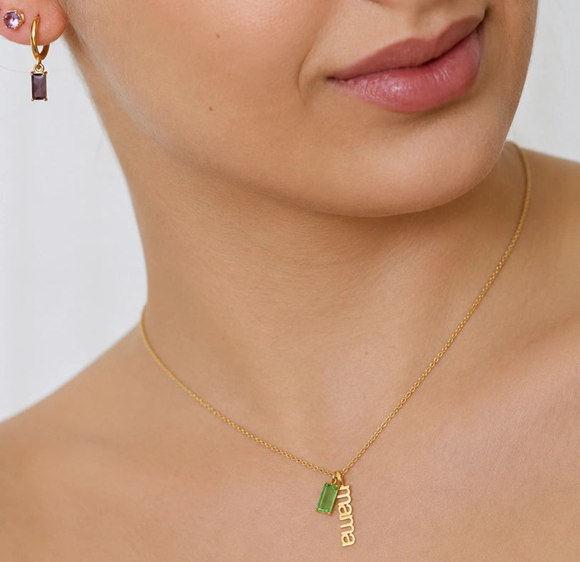 Personalized August peridot birthstone necklace custom mama pendant gift for Mother’s Day