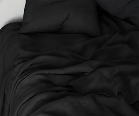 Black linen fitted sheet with matching pillowcases, natural breathable European linen sheets for modern bedroom décor