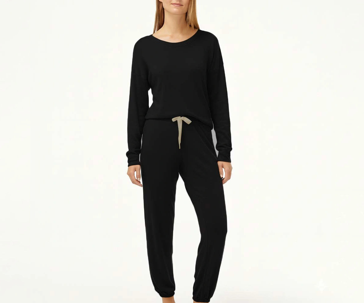 Women’s black nightwear set with elastic waistband and lightweight comfy sleepwear