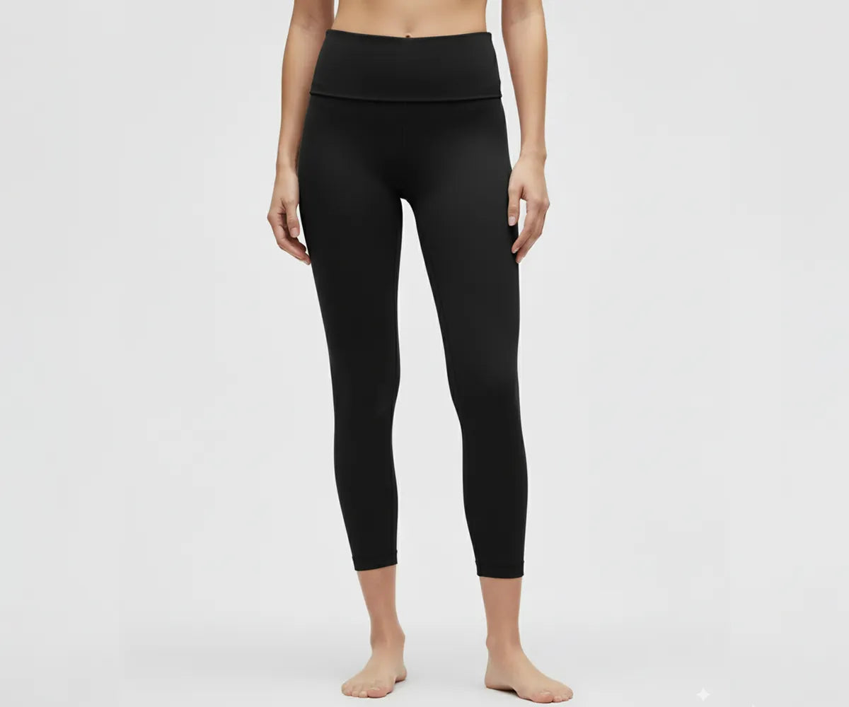 Comfortable black high-waist leggings for women, stretchy and durable, perfect for yoga, training sessions, and daily wear.