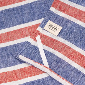 Pair of patriotic stripe linen towels, 18x28 inches – absorbent eco-friendly dish towels for daily cooking tasks.