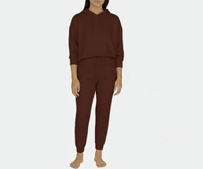 Women’s regular-fit cotton sweatshirt and sweatpants pajama-style set with practical side pockets.