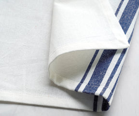 Navy blue napkins made of soft cotton fabric for a charming table setting