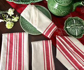 Set of six restaurant napkins with red and white stripes