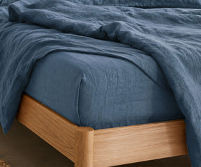 Dusty blue linen sheet set with soft breathable fabric, luxury blue bed sheets for queen and king beds with deep pocket fitted sheet and pillowcases
