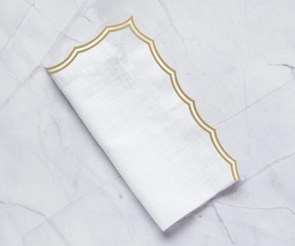 Beige embroidered cotton napkins with scalloped edge – set of 12