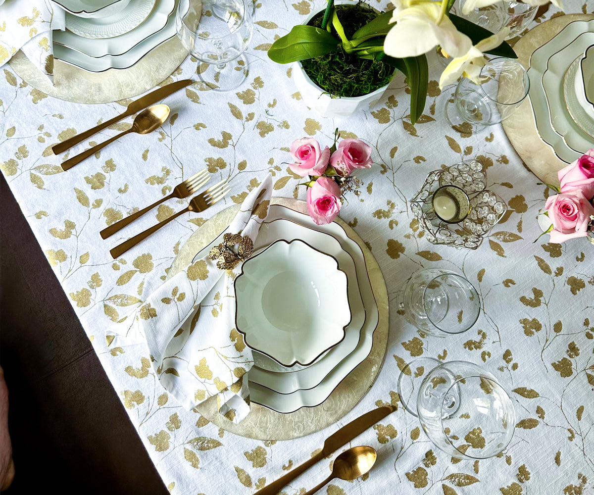 Upgrade your spring events with the sophistication of bulk gold rectangle tablecloths, adding elegance to your table settings.