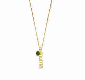 August birthstone mama necklace with peridot crystal, personalized jewelry for moms, Elegant mama necklace with August birthstone charm, trendy family jewelry gift