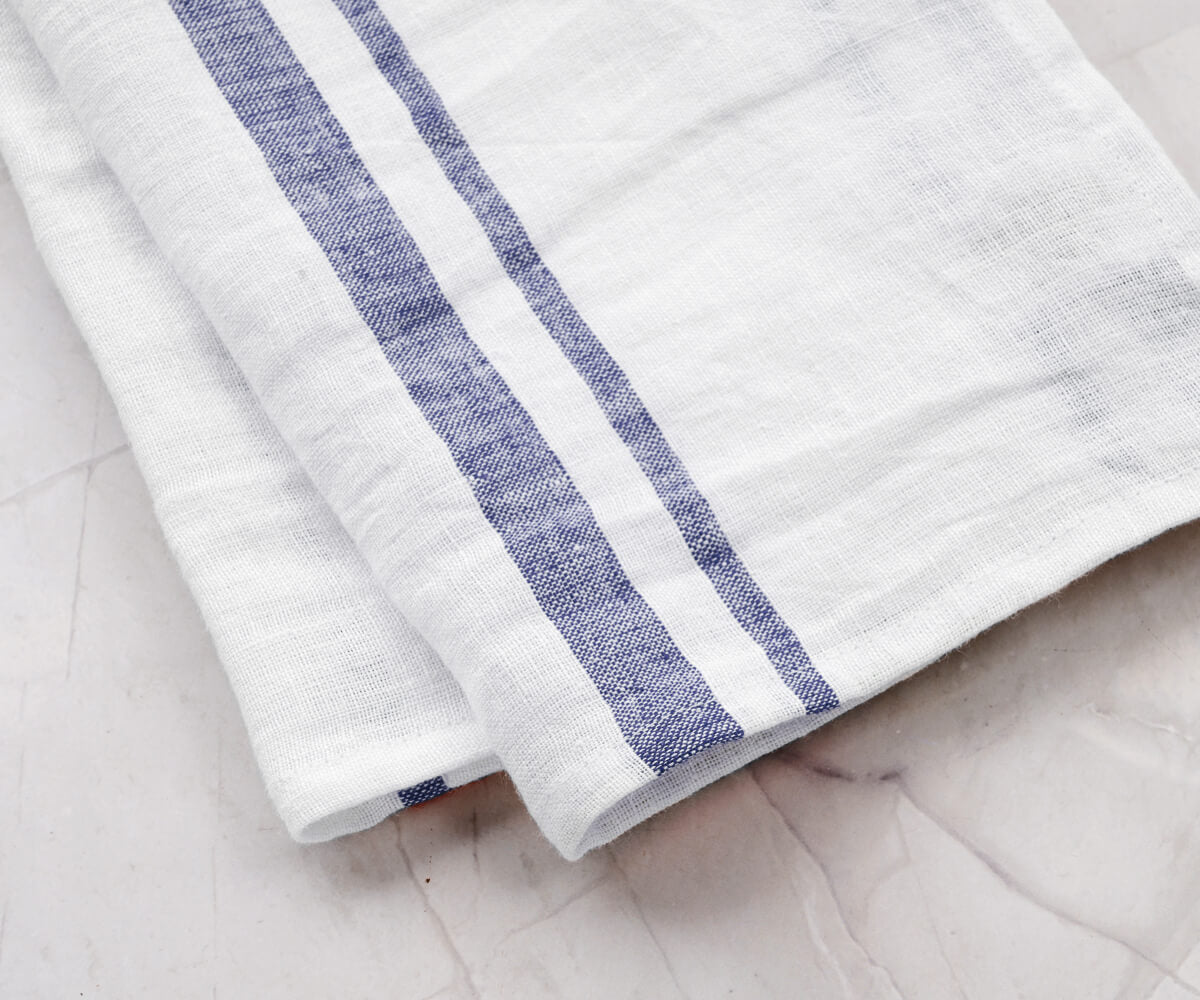 Soft linen guest towels for home and hospitality 